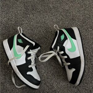 Toddler boy Nike sneakers